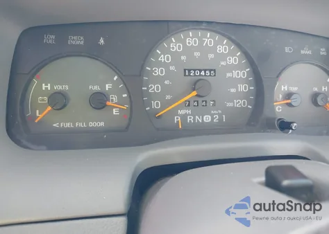 1997 Mercury Grand Marquis Gs z USA, uszkodzony, nr VIN 2MELM74W8VX645950